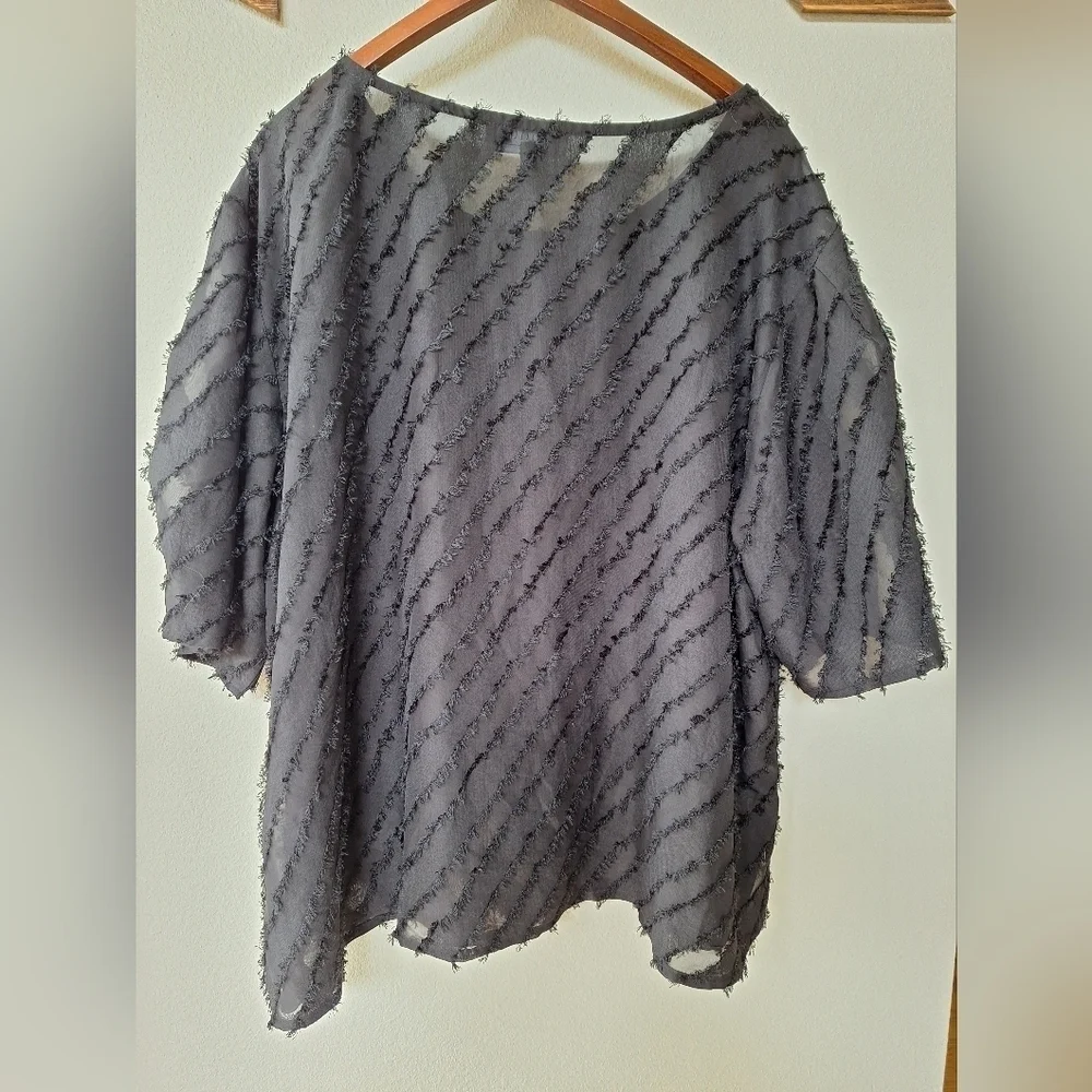Eloquii Women's Semi Sheer Black Textured Blouse. Lagenlook. Size 26